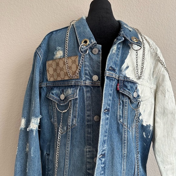 Very Rare 90s LEVI'S Denim Trucker  Hippie Grunge Jacket Patch and Chains, L. - Picture 5 of 16